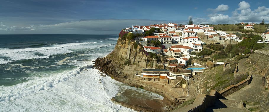 Antena, foto, casas, cima, montañas, rodeado, cuerpo, agua, azenhas do mar, portugal