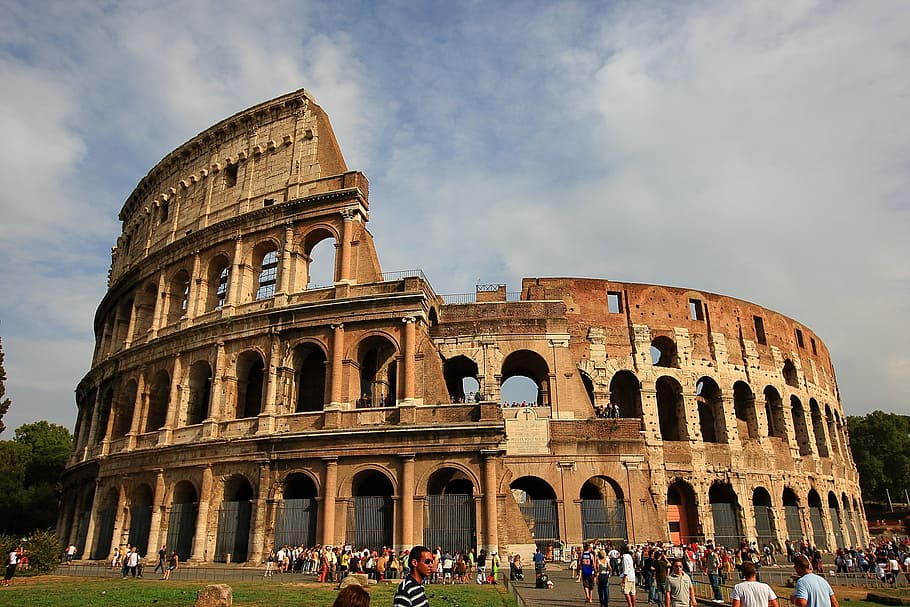 orang, di luar, colosseum, italia, siang hari, roman, arsitektur, kehancuran tua, sejarah, tujuan perjalanan