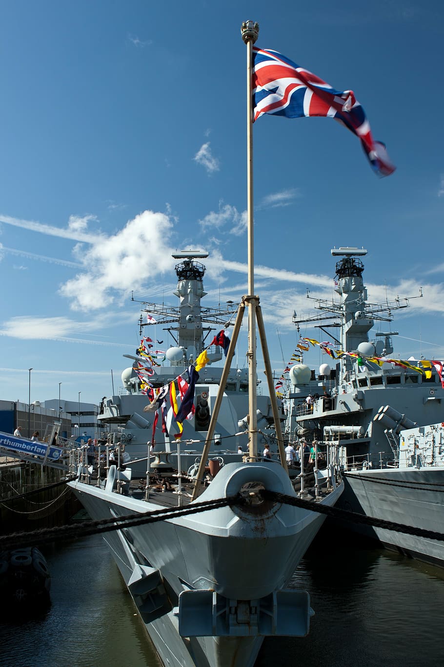 hms northumberland, royal navy frigate, 900 tonnes, hms chatham alongside, royal navy open day, devonport, plymouth, flag, patriotism, sky