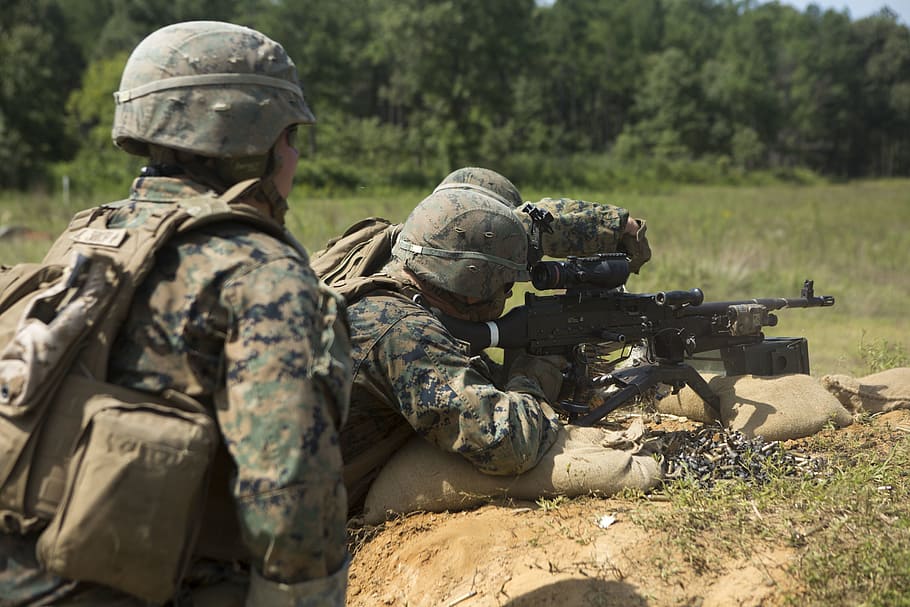 soldier holding rifle, marines, training, exercise, machine gun, lmg, military, army, uniform, camouflage