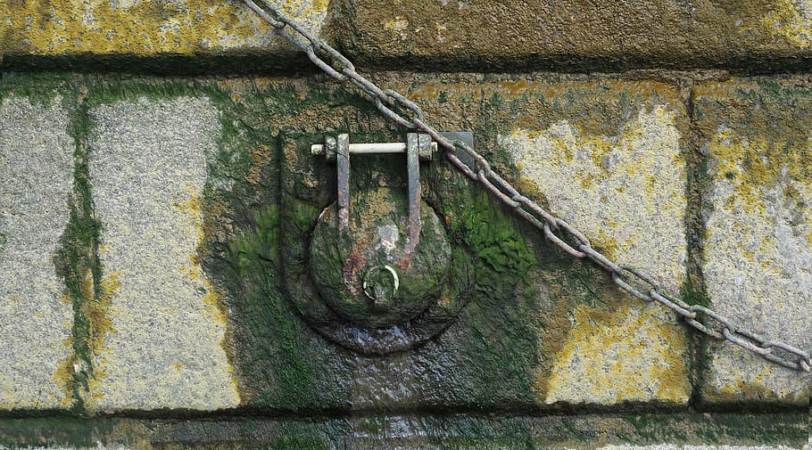 Sewer, Outlet, Chain, London, green slime, waste water, drainage, outfall, architecture, built structure