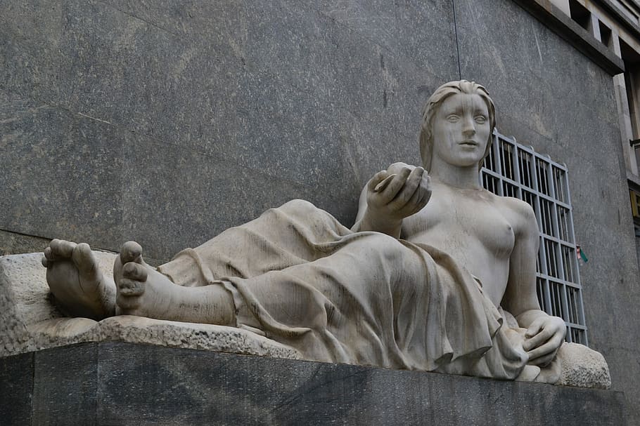Torino, Roma, Piemonte, via roma, estatua, escultura, historia, nadie, día, al aire libre
