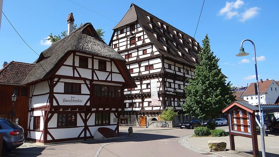 geislingen, grain scribe house, reed, reetdach fachwerkhäuser, old town, fachwerkhaus, truss, medieval fachwerk, historically, architecture