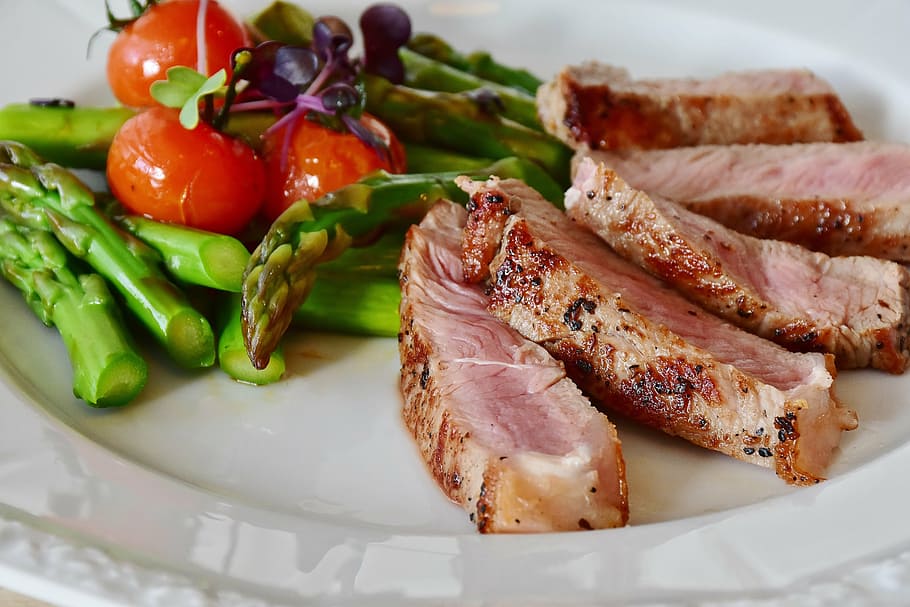 steak, served, plate, asparagus, veal steak, veal, meat, pink, barbecue, green
