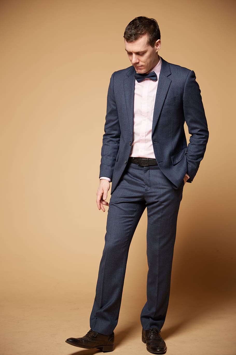 suit, bowtie, standing, man, gentleman, elegant, male, clothes, handsome, one person