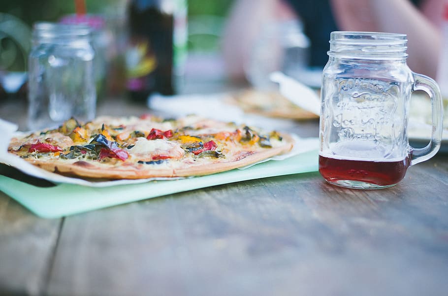 pizza, food, restaurant, drink, beverage, glass, tea, food and drink, table, freshness