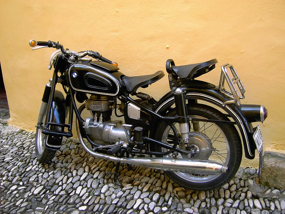 motorcycle, oldtimer, old motorcycle, vehicle, vintage motorcycle, bike, transportation, stationary, wall - building feature, mode of transportation
