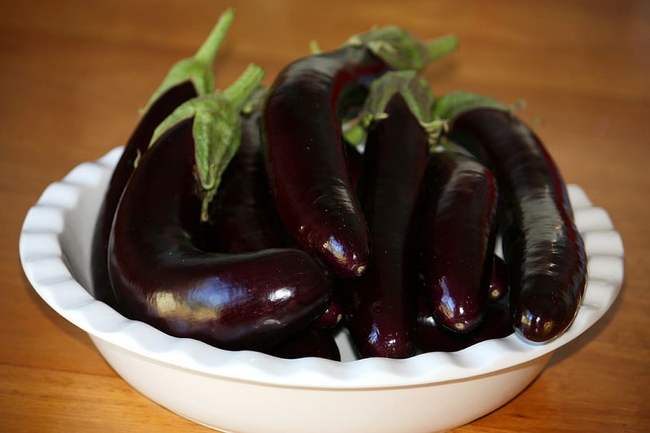 eggplant, aubergine, vegetable, food, vegetarian, healthy, cuisine, organic, ingredient, purple