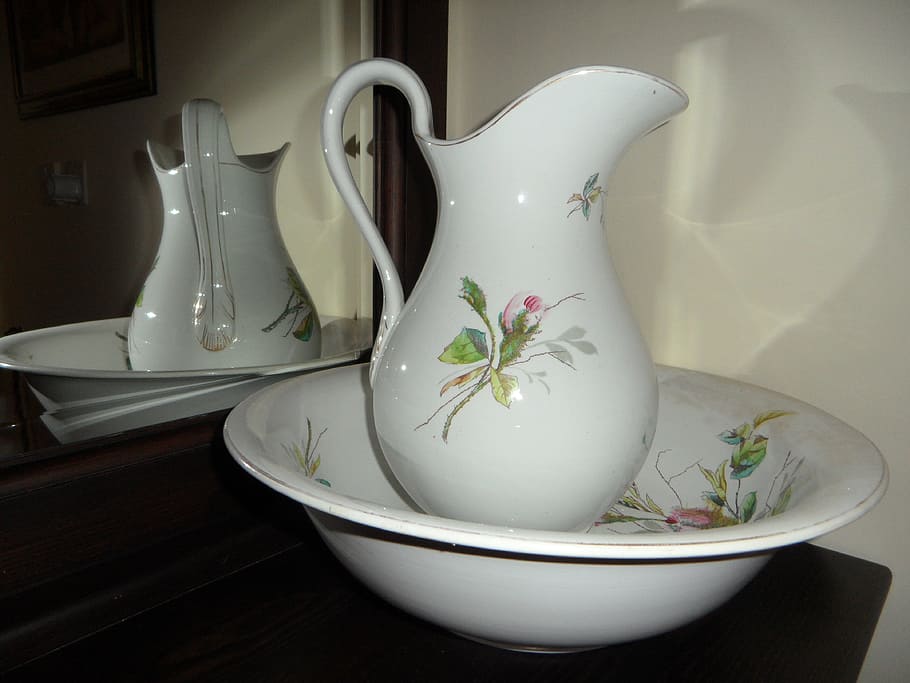 white, ceramic, wash bowl, pitcher, pot, nostalgia, nostalgic, old, reflect, mirror