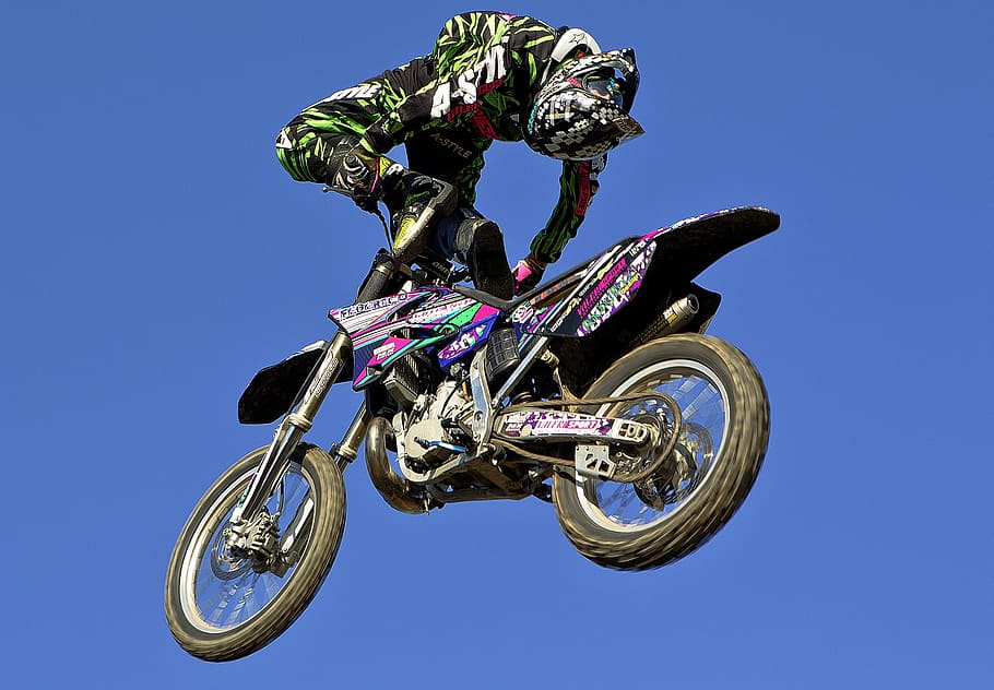 pria, stunt, motorcross sepeda motor trail, motorcross, fmx, italia, sepeda motor, gaya, risiko, olahraga ekstrim