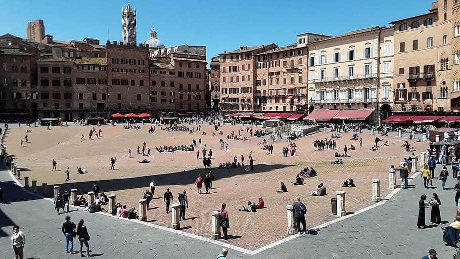 siena, marketplace, italy, tuscany, quantum of solace, james bond, 007, architecture, city, large group of people