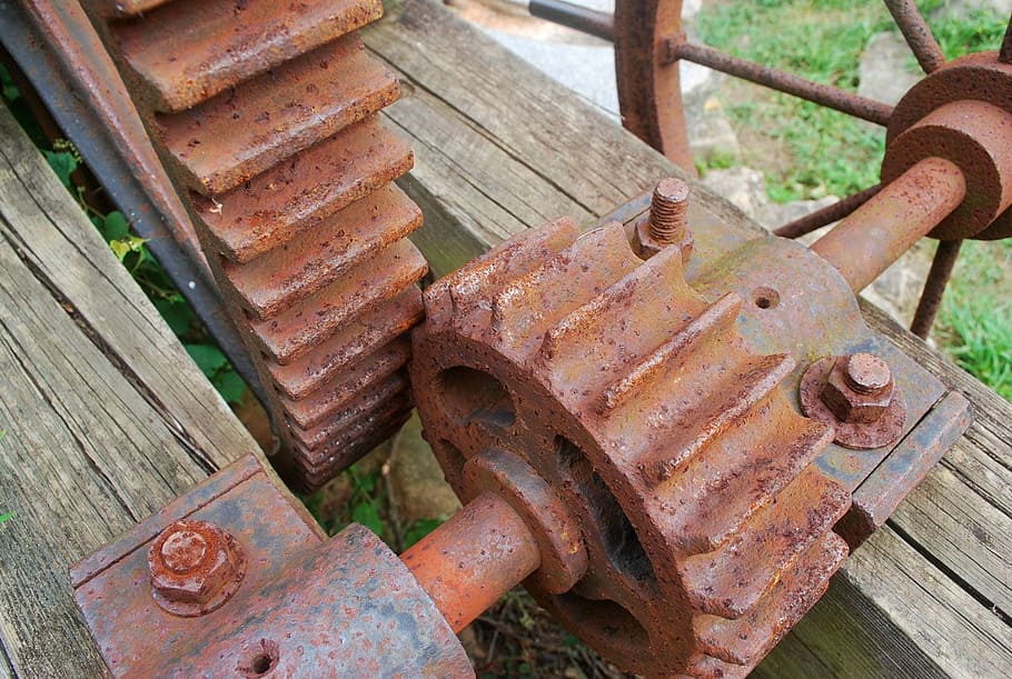 gear, sprocket, rust, metal, cogwheel, mechanical, mounted, machinery, rusty, weathered