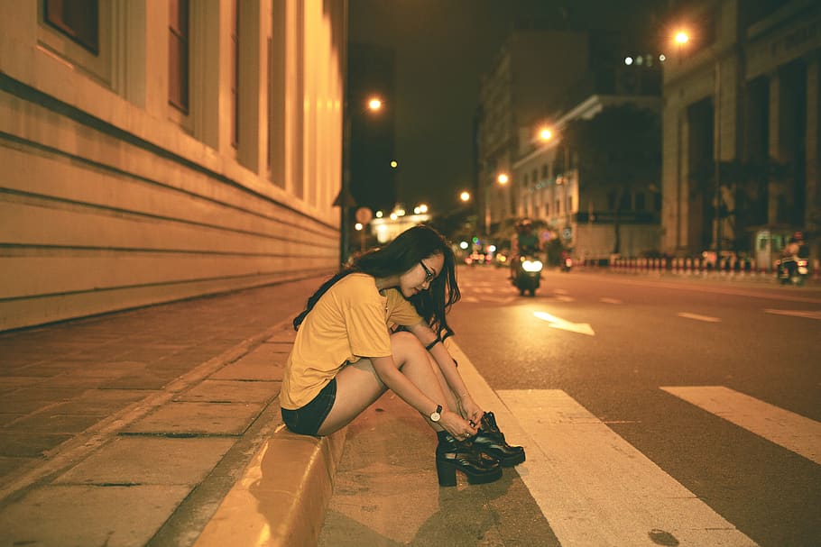 girl, model, fashion, portrait, female, woman, people, young, night, city