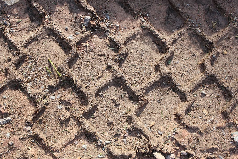 ground, reprint, trace, way, zig zag, tire tracks, backgrounds, full frame, day, pattern