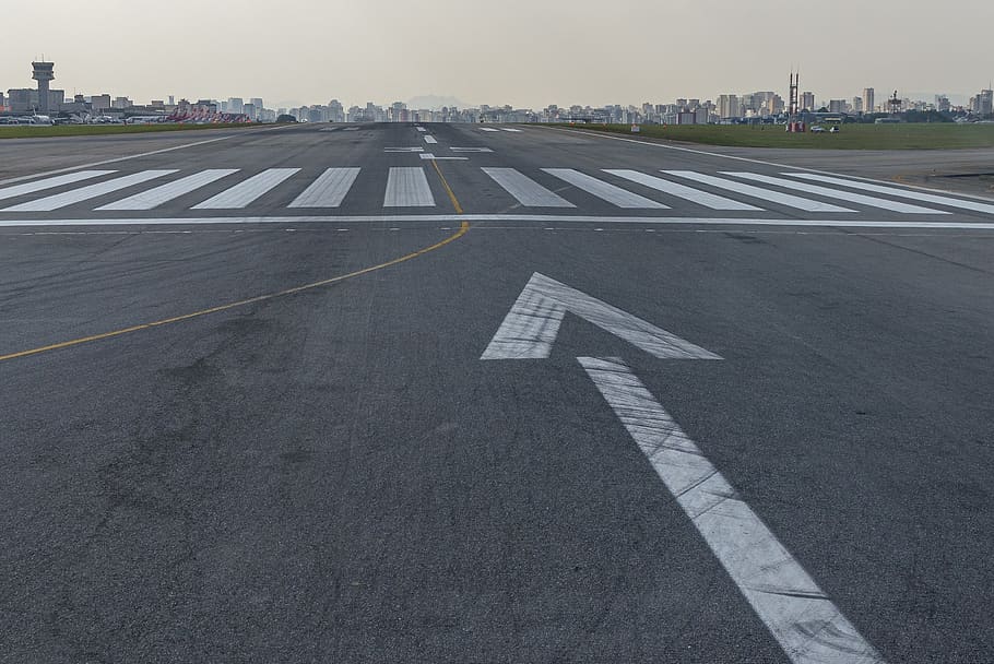 runway, tarmac, arrow, line, airport, urban, city, congonhas, sao paulo, road