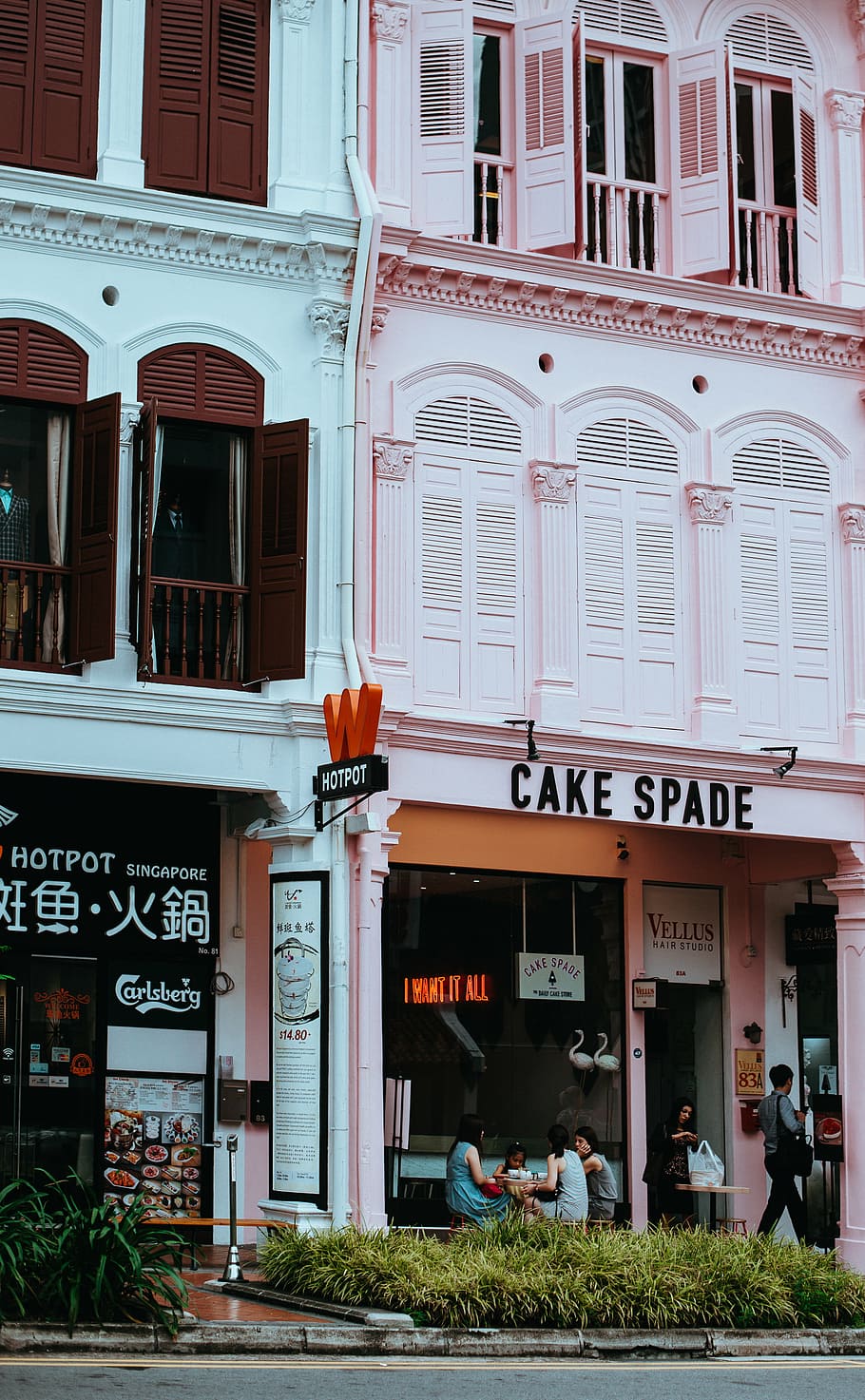 Cake Spade, hormigón, edificio, al lado, azul, arquitectura, infraestructura, tienda, gente, niñas