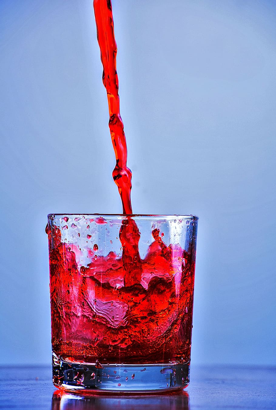 pouring, red, beverage, clear, rocks glass, juice, water, splash, refreshment, cocktail