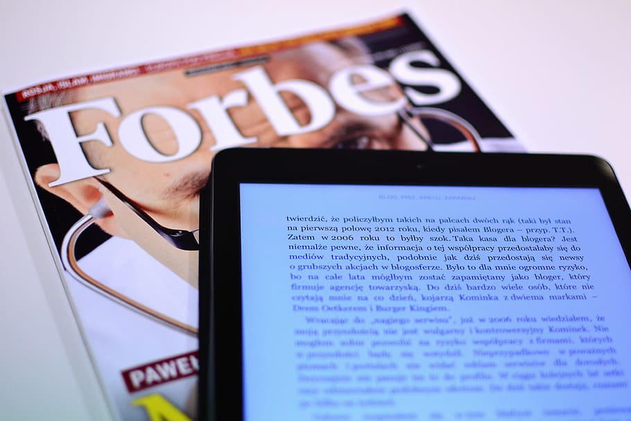 e-book reader, forbes magazine, forbes, magazine, reading, business, kindle, ereader, technology, communication