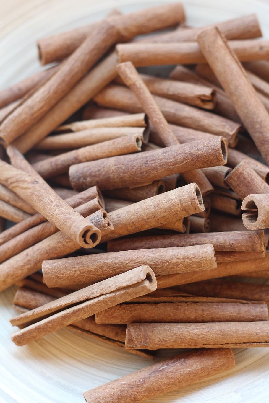 cinnamon, cinnamon sticks, spice, sticks, aromatic, bake, brown, food, aroma, ingredient