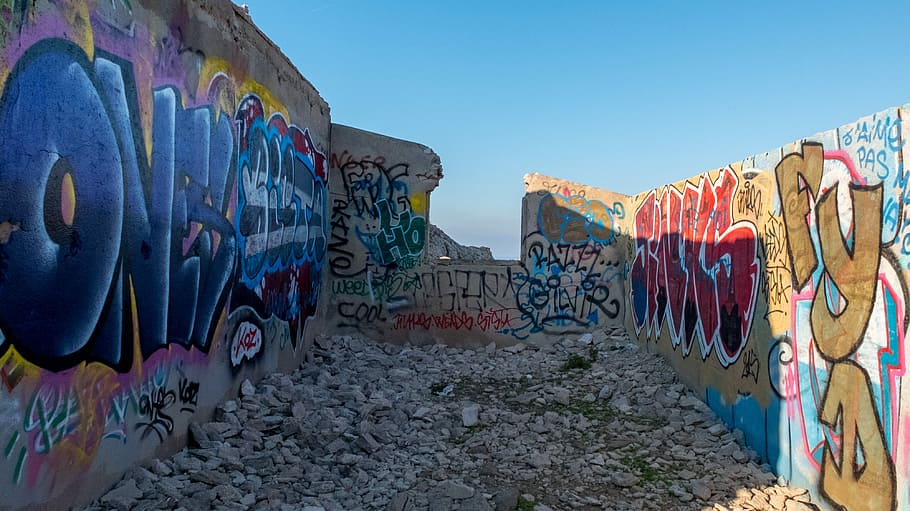 Marsella, Bunker, Calanque, Graffiti, etiqueta, al aire libre, cielo, sin gente, multicolor, día