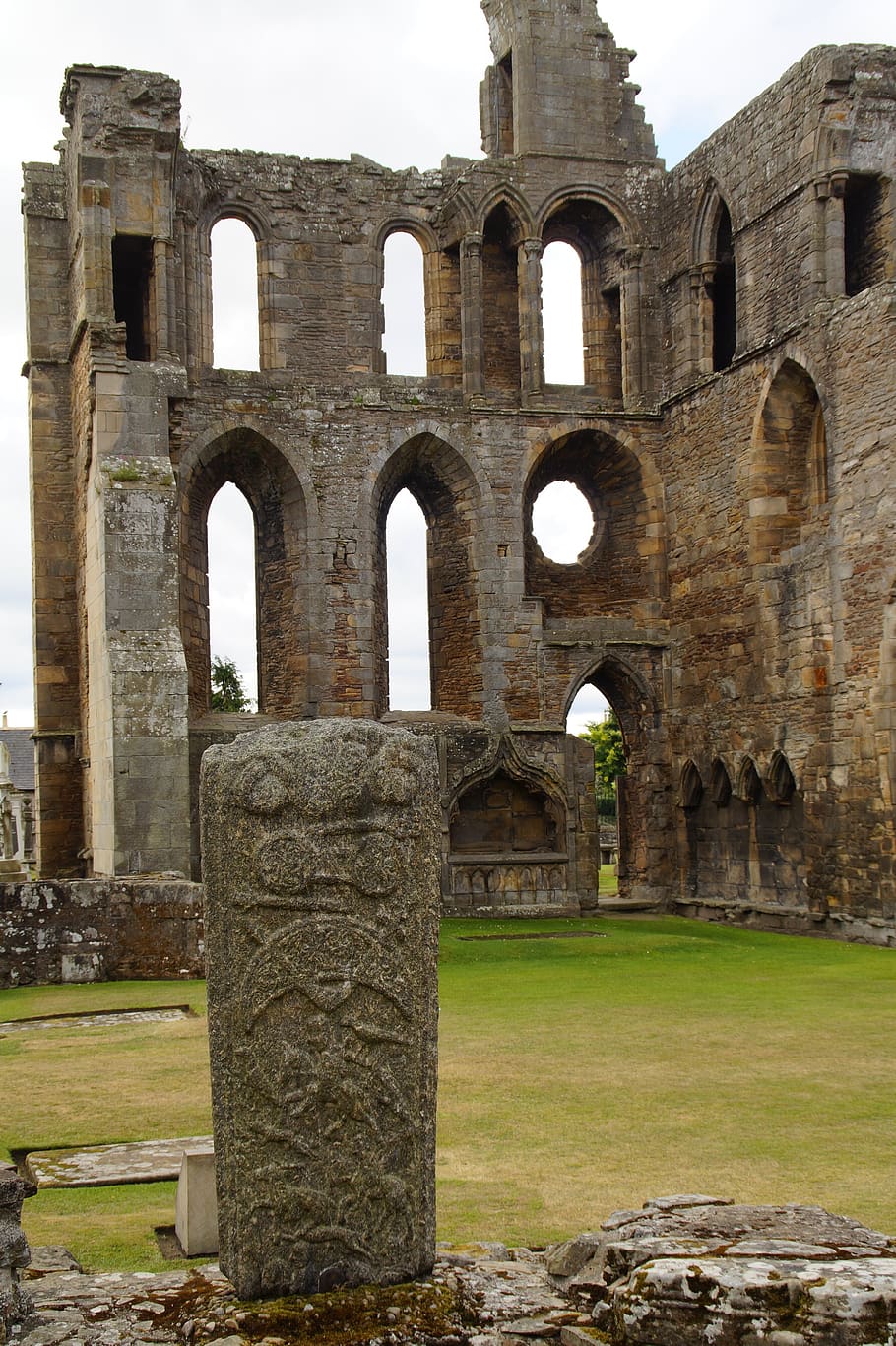 elgin, elgin cathedral, cathedral, ruin, picts, pictish stone, pictogram, historically, scotland, architecture