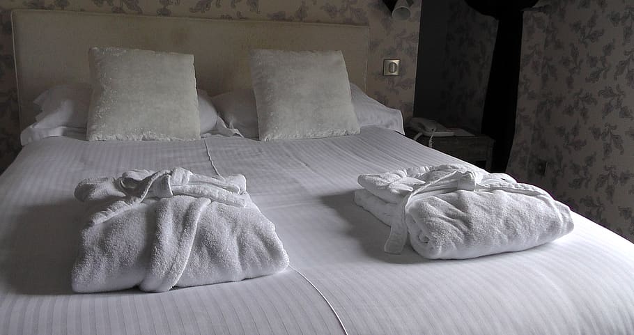 bed, bedding, hotel, hostelry, coverage, pillow, sleep, lying, rest, relaxation