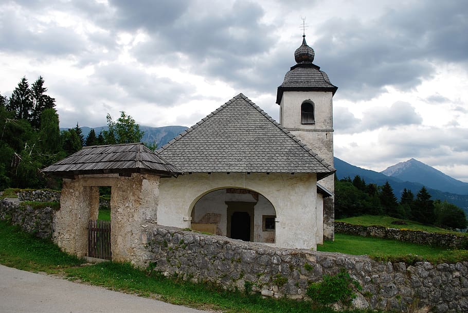 chapel, church, europe, slovenia, mountain, architecture, built structure, building exterior, building, cloud - sky
