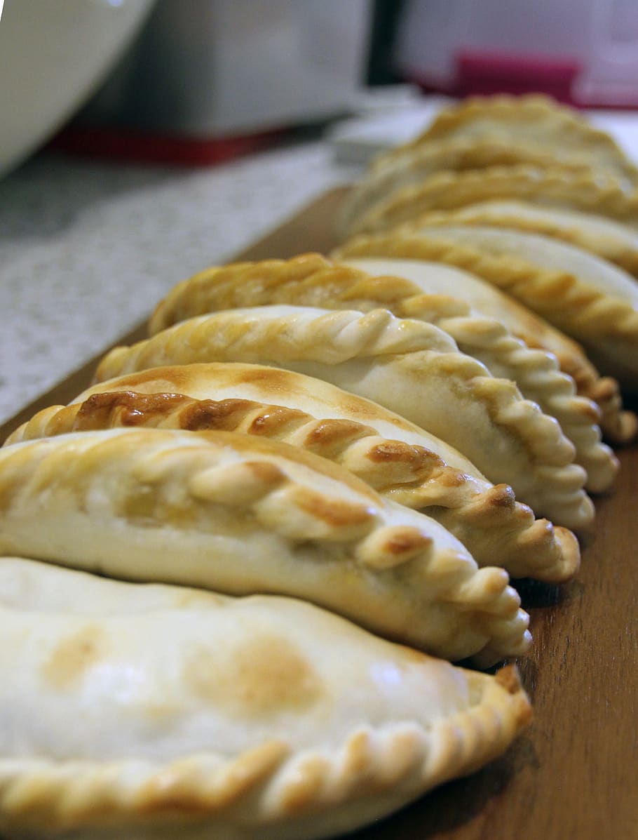 empanadas, chilean, pastry, meat, food, snack, food and drink, freshness, close-up, baked