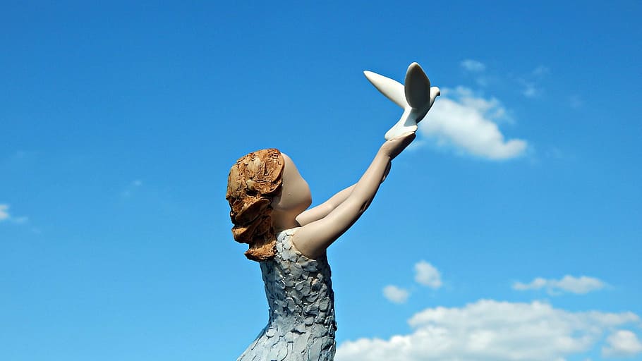 willow tree figurine, arora, figurine, statuette, follow your dream, one woman only, limb, sky, human arm, only women