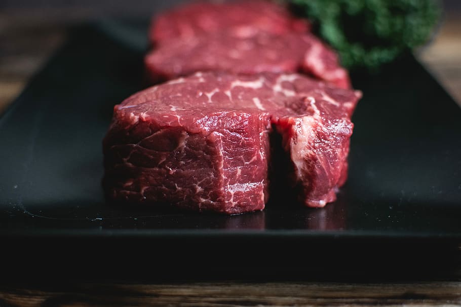 raw beef steaks, Raw beef, steaks, beef, close up, meat, paleo, steak, wood, food