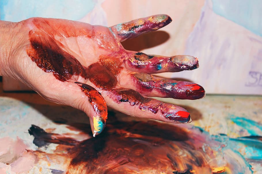 사람의 오른쪽 손바닥, 손, 색깔, 화려한, 페인트, 인간의 손, 인체 부분, 실내, 전경에 초점, 닫다