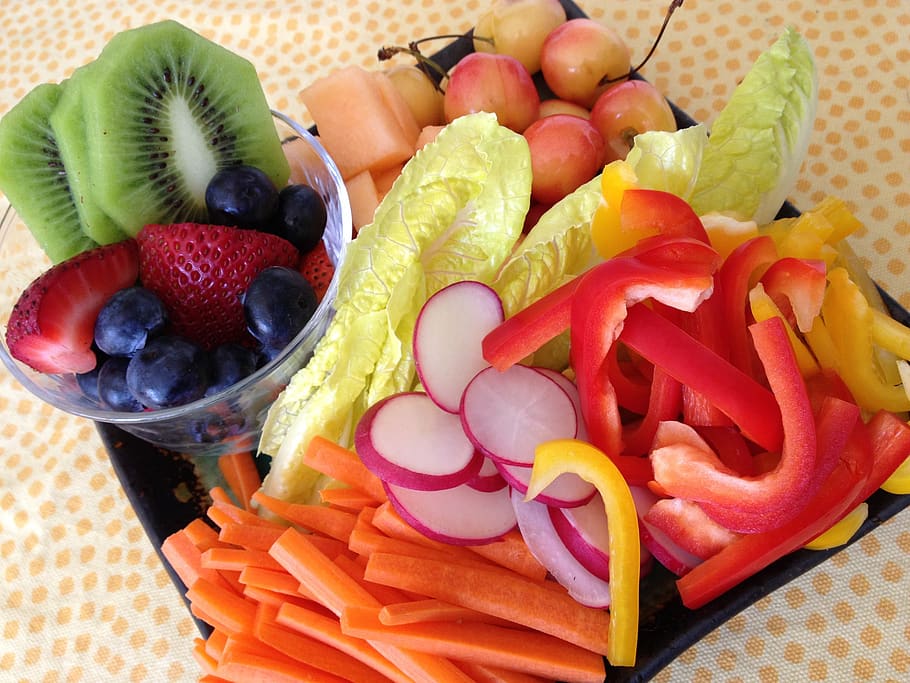 segar, salad, buah sayur, sayuran, kiwi, blueberry, stroberi, ceri, lobak, selada