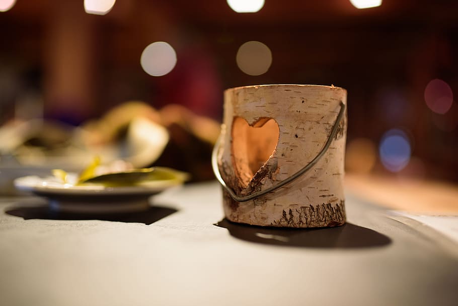 white, wooden, candle holder, gray, surface, blur, bokeh, heart, love, restaurant