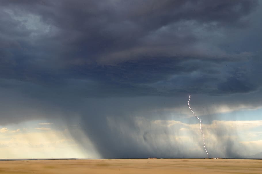 pessoa, tomada, foto, tufão, raio, tempestade, clima, trovão, poder, chuva