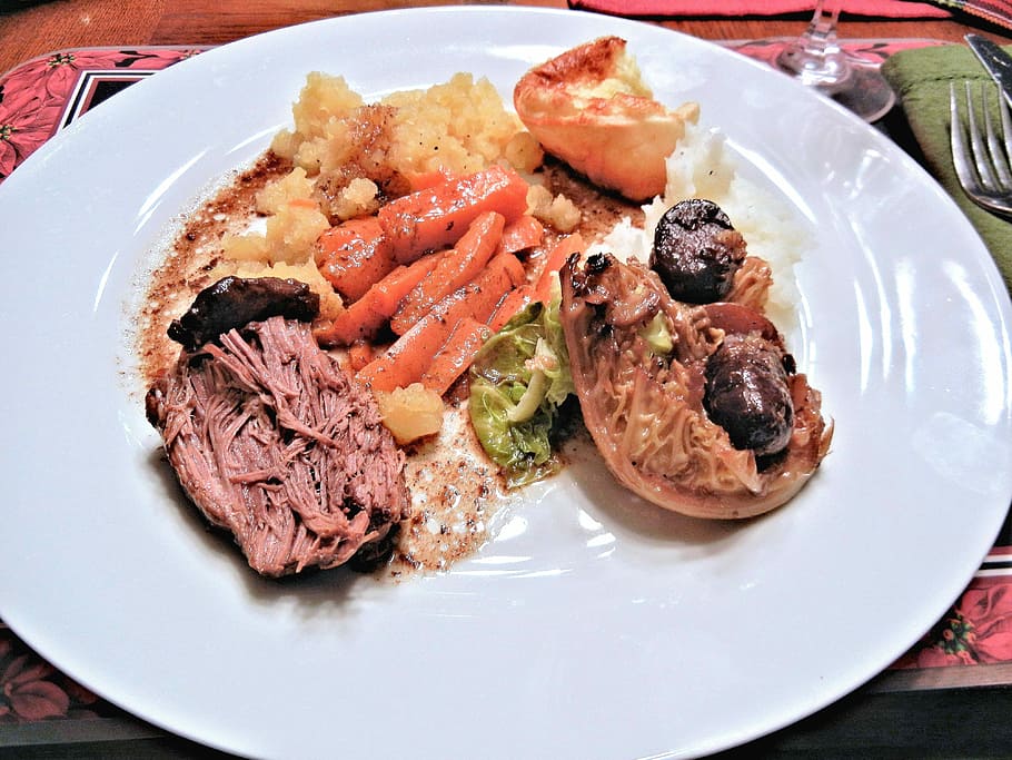 Christmas Dinner, Beef, Savoy Cabbage, rutabaga, carrots, yorkshire pudding, purple potatoes, plate, food and drink, meat