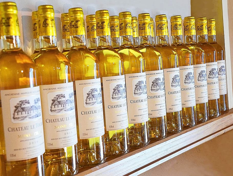 White Wine, Wine, Bottles, Drink, Monbazillac, bottles, bordeaux, amber, yellow, bottle, in a row