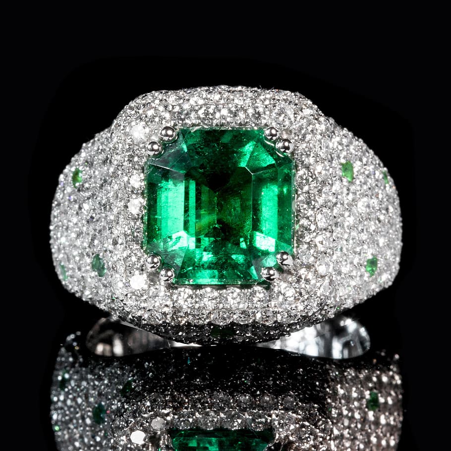 jeweled, silver-colored ring, black, surface, emerald, ring, color po, diamond set, black background, close-up