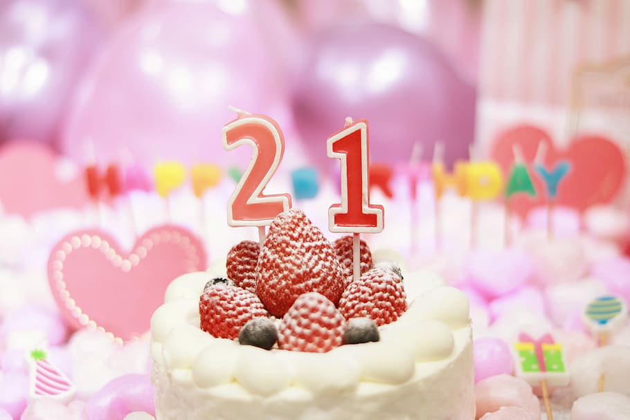kue stroberi, lilin # 21, lilin, kue, pencuci mulut, perayaan, makanan, Makanan manis, ulang tahun, pesta - Acara Sosial