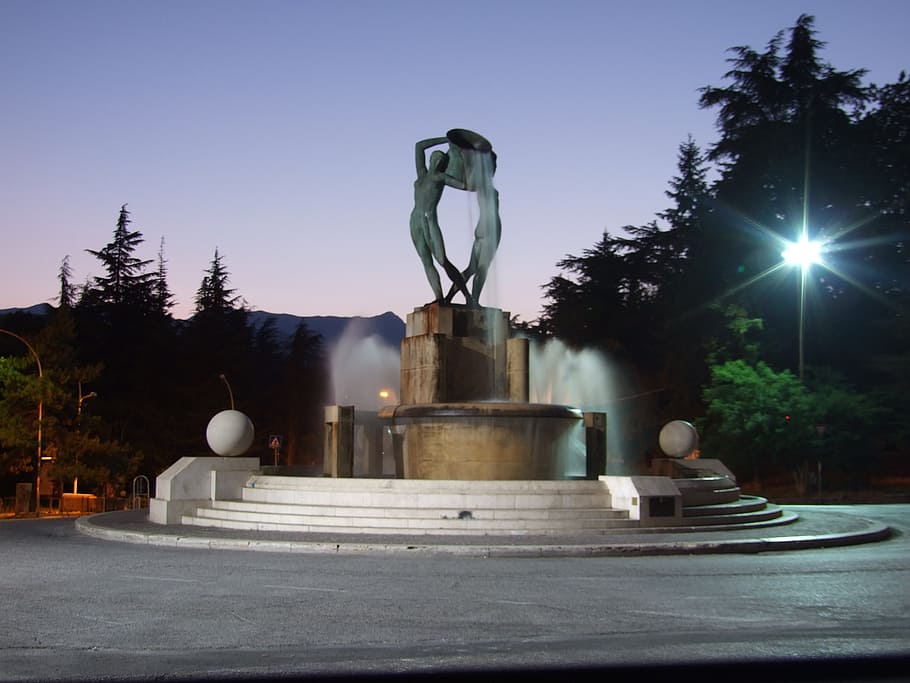 statue, monument, city, fontana, l'aquila, abruzzo, italy, twilight, lights, lighting