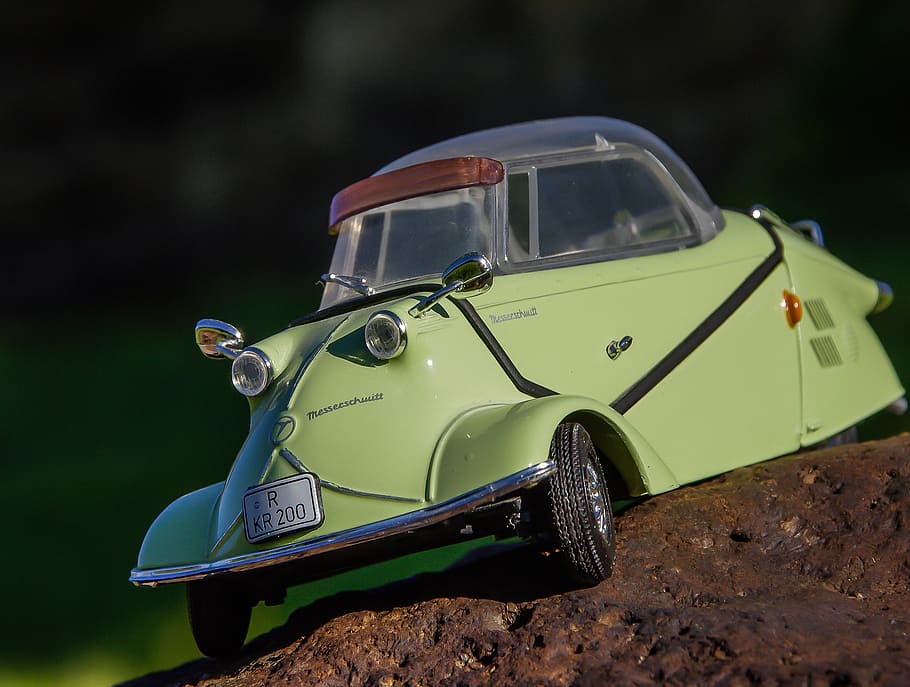 vehículo verde juguete, messerschmitt kr200, automóvil, 3 ruedas, tres ruedas, burbuja, dos plazas, verde, modelo, juguete