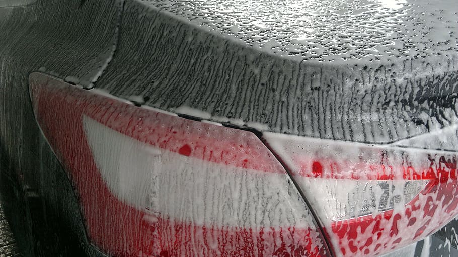 unpaired vehicle taillight, auto, washing, car, wax, piana, car wash, water, close-up, red