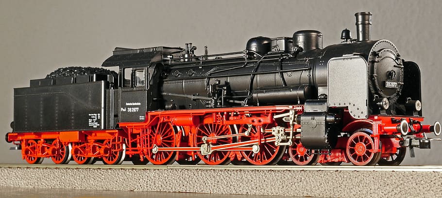 black, red, locomotive train photo, steam locomotive, person locomotive, model, scale h0, p8, p 8, br38
