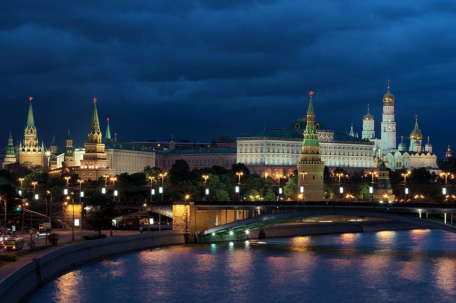 branco, verde, construção, corpo, agua, Moscou, noite, Rússia, Kremlin, fotografia noturna