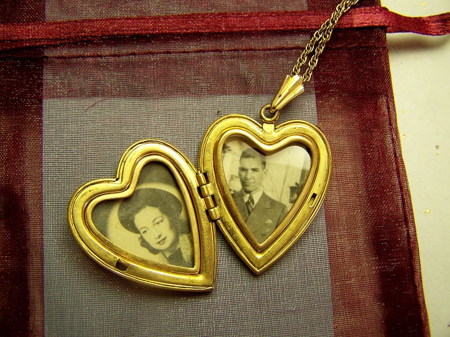 man, woman, photos, gold, heart, locket, pendant, chain, necklace, man and woman