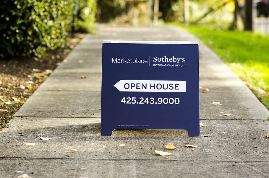 selective-focus photography, marketplace sandwich board, open house, sign, aboard, house, property, estate, selling, buy