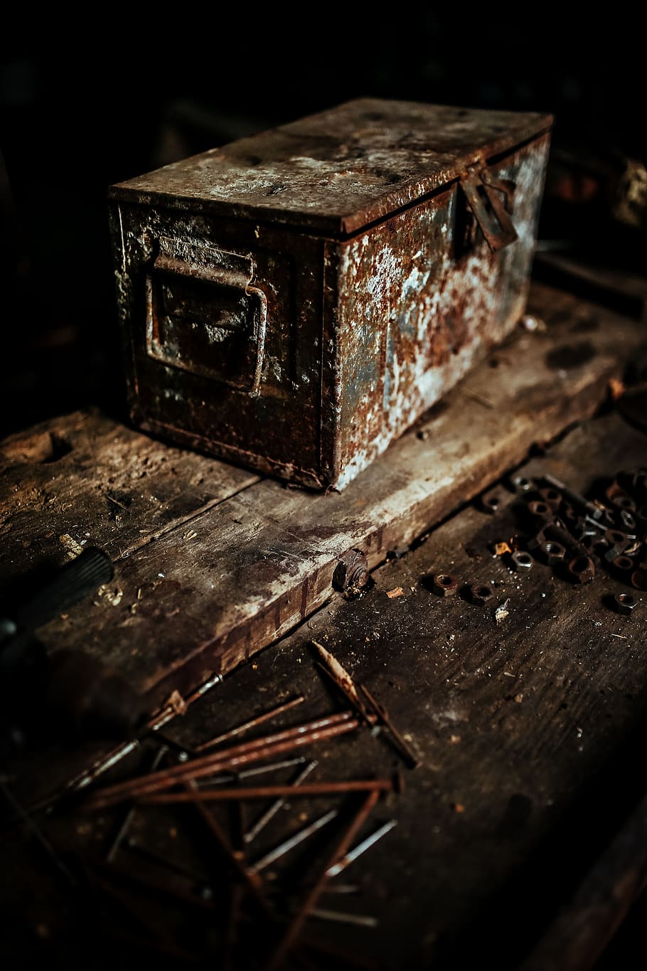 nails, box, wooden, metal, workshop, garage, rusty, dust, bolts, Old