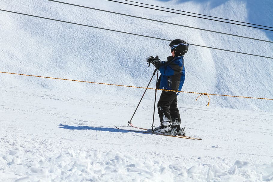 nieve, esquí, niño, invierno, montaña, esquiador, deporte, frío, vacaciones, diversión