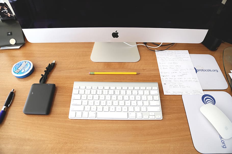 manzana, mac, computadora, escritorio, teclado, mouse, tecnología, oficina, papel, notas