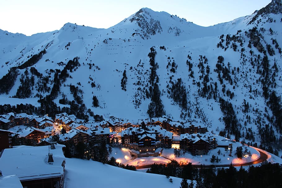 es, gunung, kota kecil, ski, salju, musim dingin, olahraga, dingin, pegunungan Alpen, alam