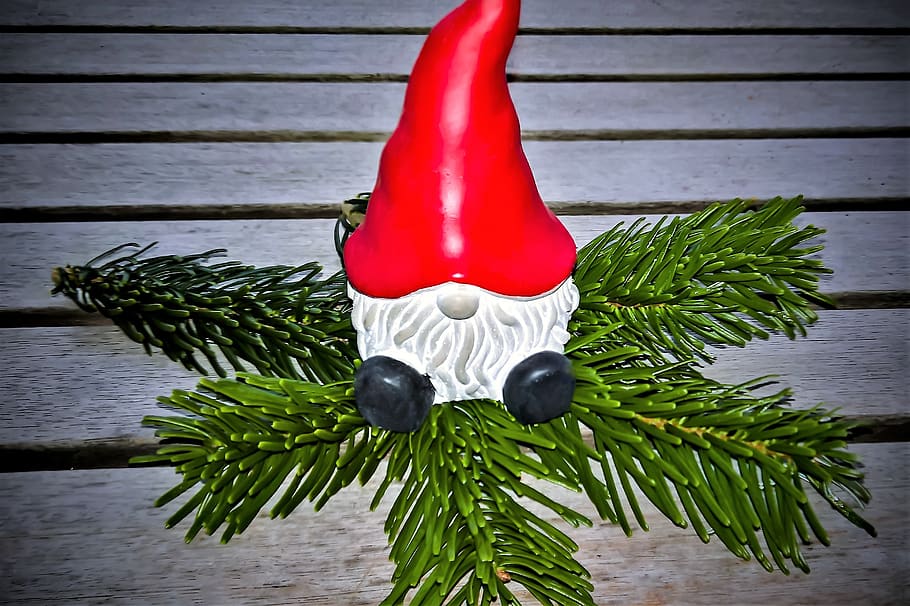 christmas, imp, dwarf, christmas elves, ceramic figures, red, white, cute, scandinavian, red stocking cap